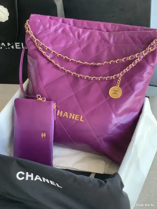First Bag Ru CHANEL LARGE 22 HANDBAG 0610